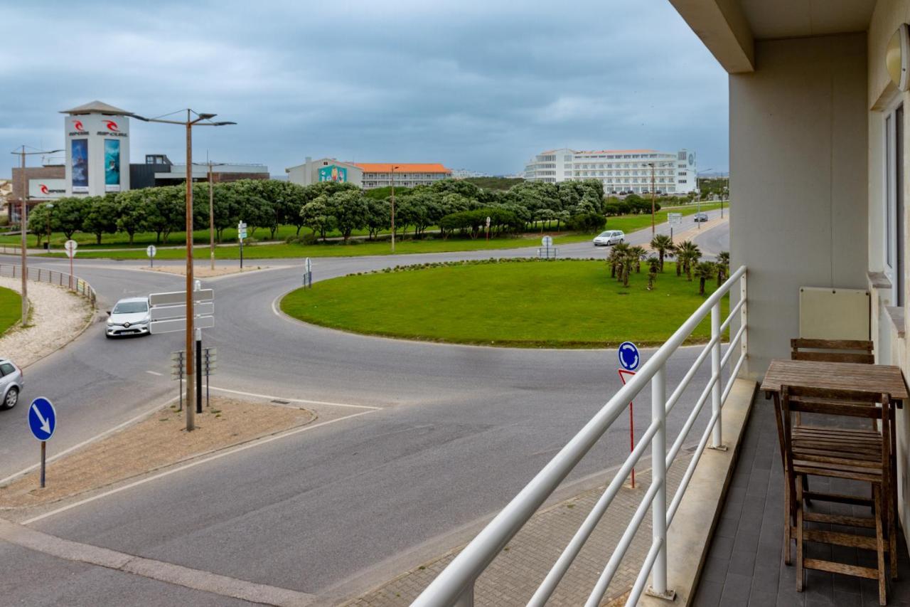 Alojamento Nuno Moco Apartment Peniche Exterior photo